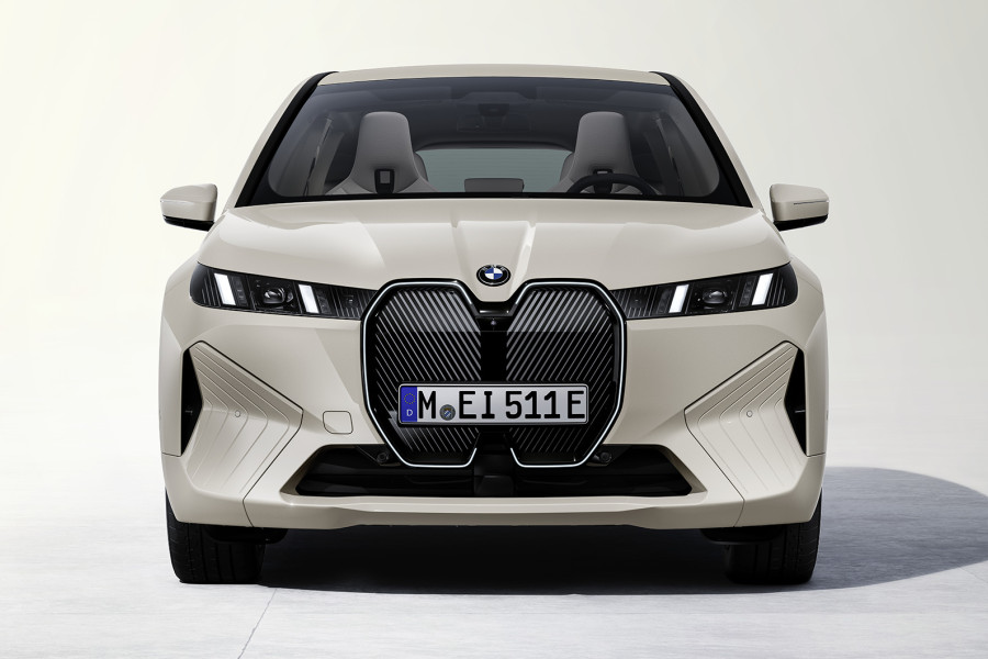 BMW iX