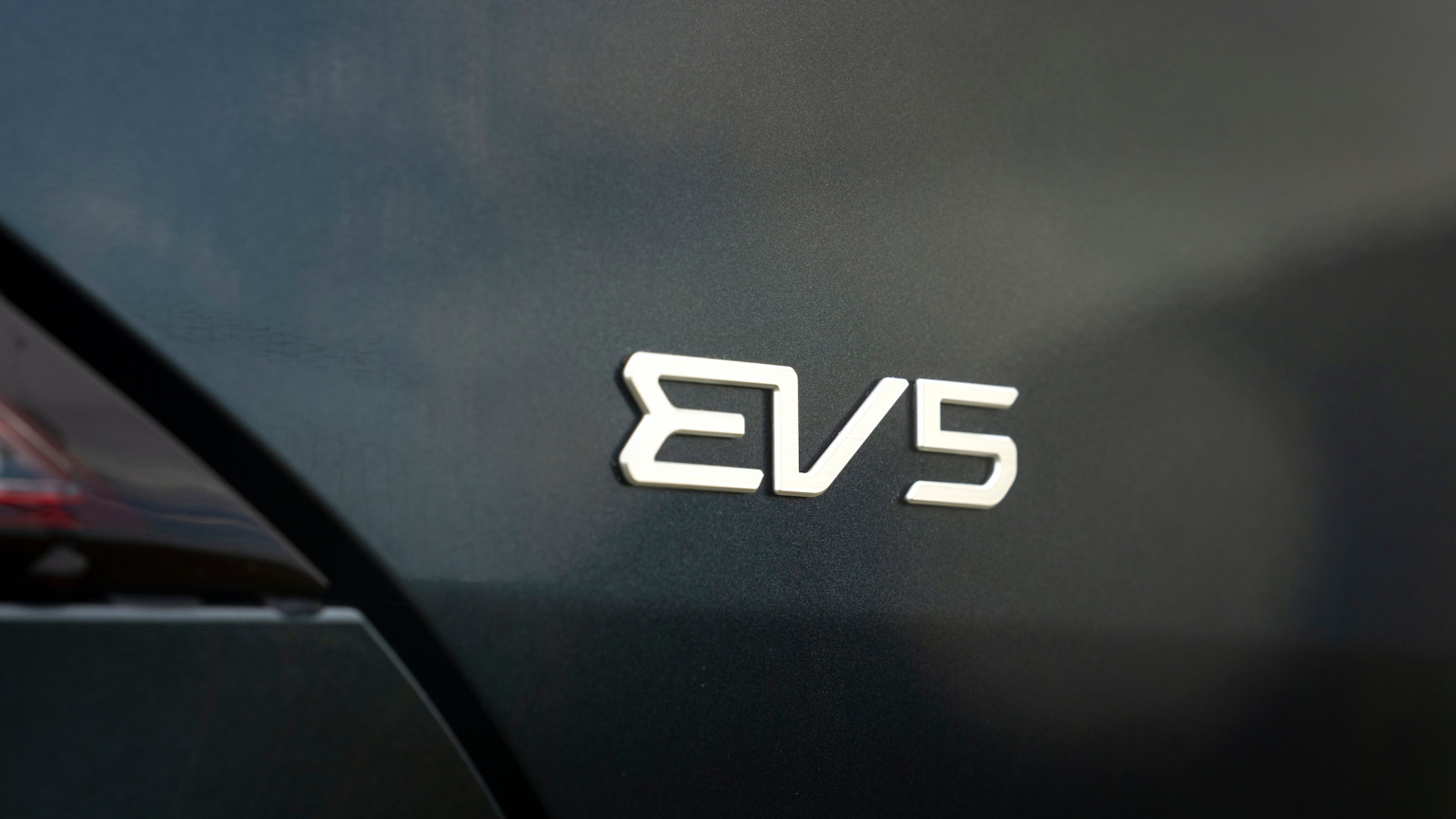 Kia EV5 im Test: Ist er besser als ein Tesla Model Y? | Move Electric