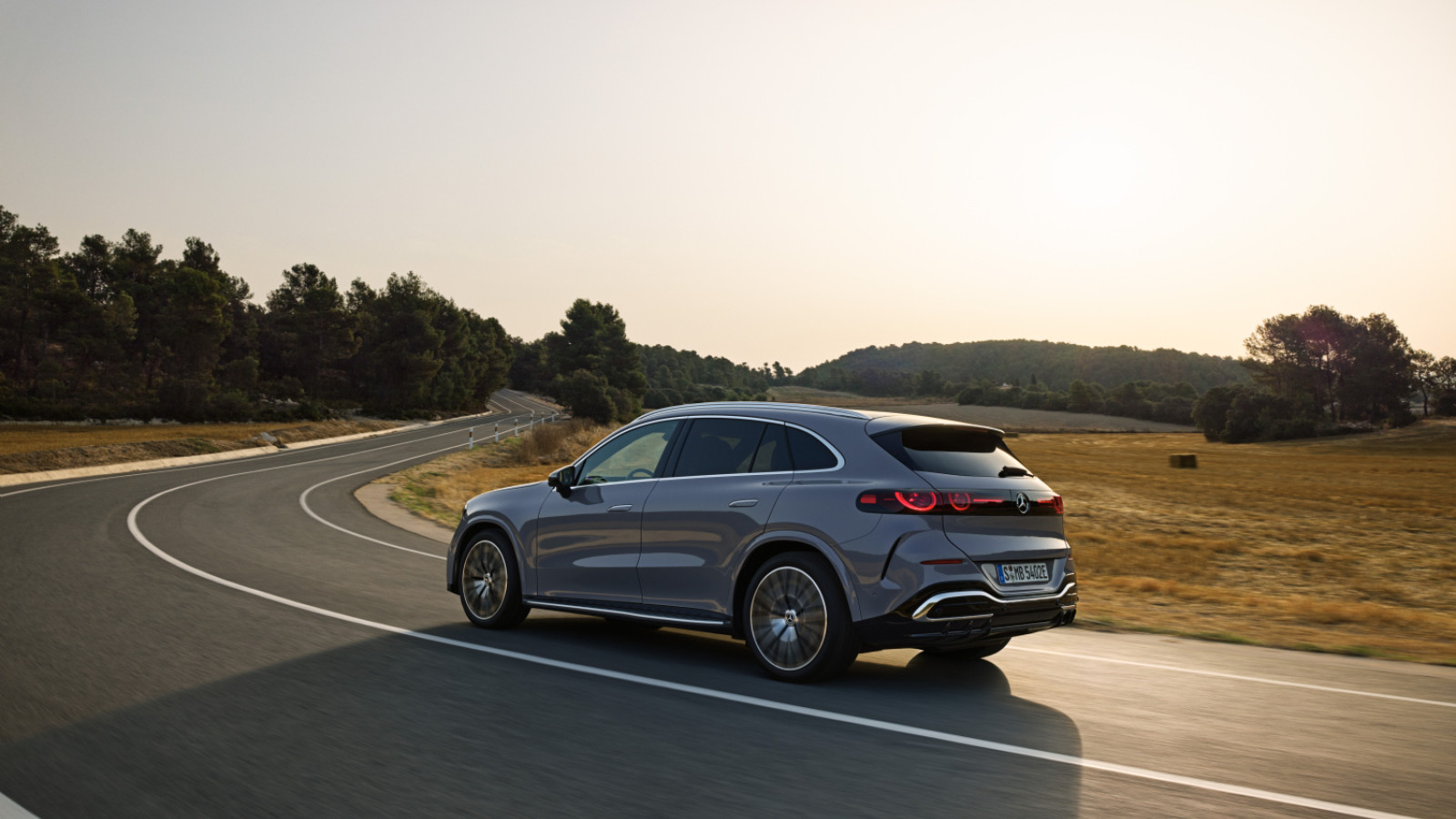 Mercedes GLC EQ cornering